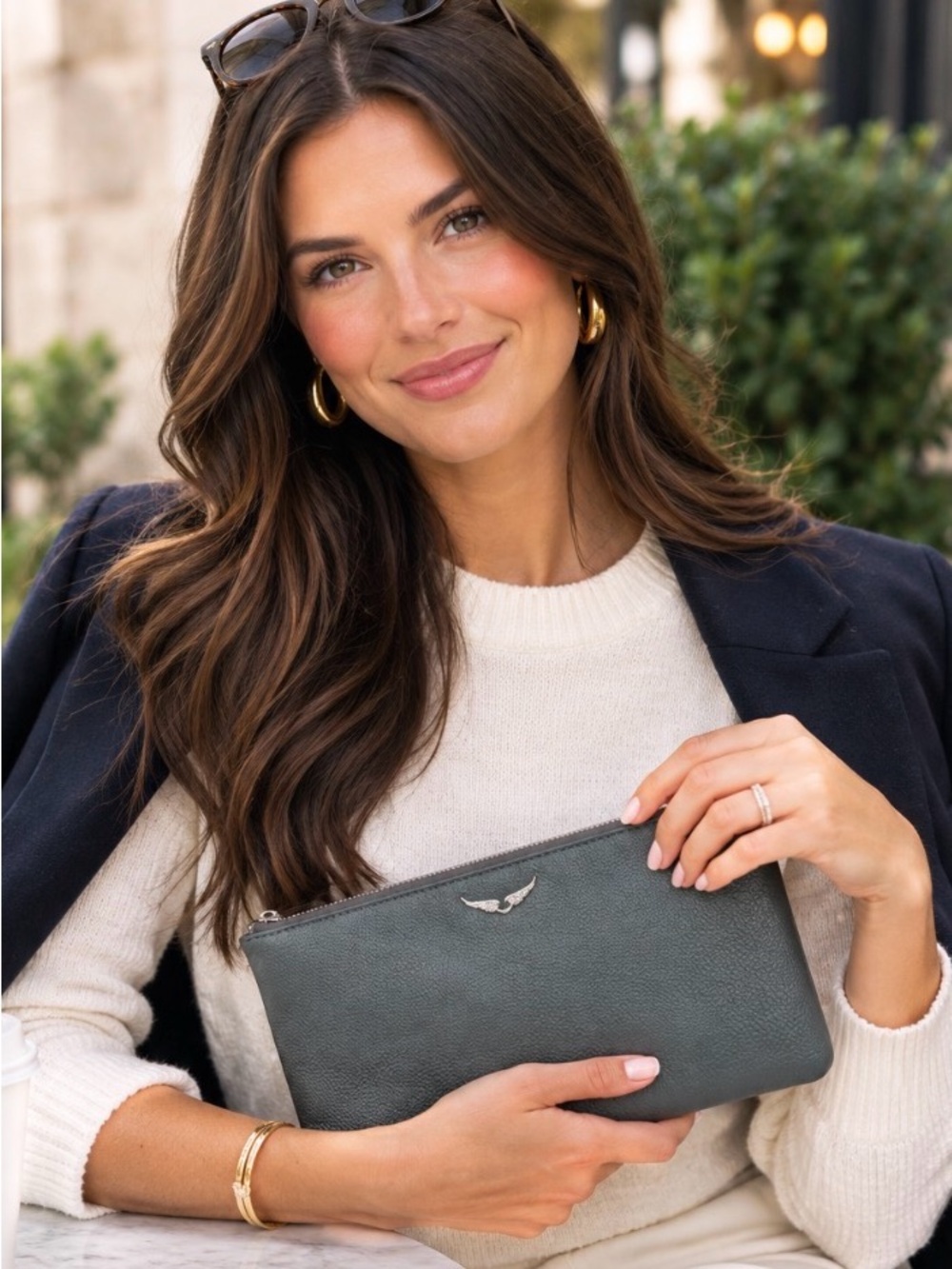 NWT Women's Gray Uma Wings Buffalo Leather Clutch - Sleek Everyday Bag